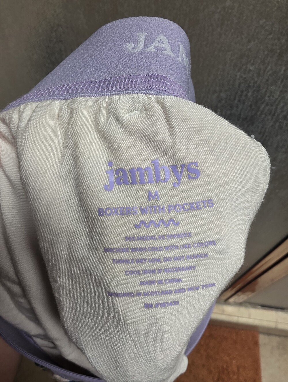 Jambys Floral Sleep Shorts - Picture 4 of 4